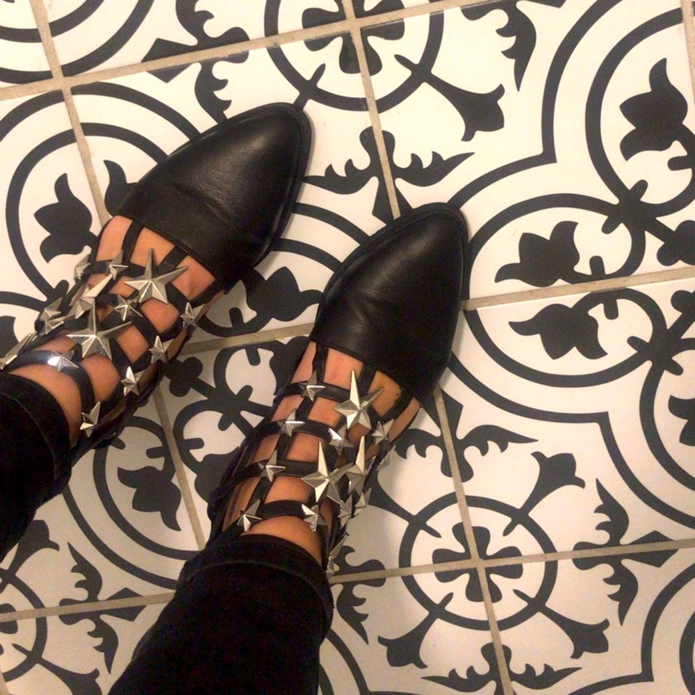 Eeight for Forever 21 size 40 (9.5/10) black caged booties with silver stars